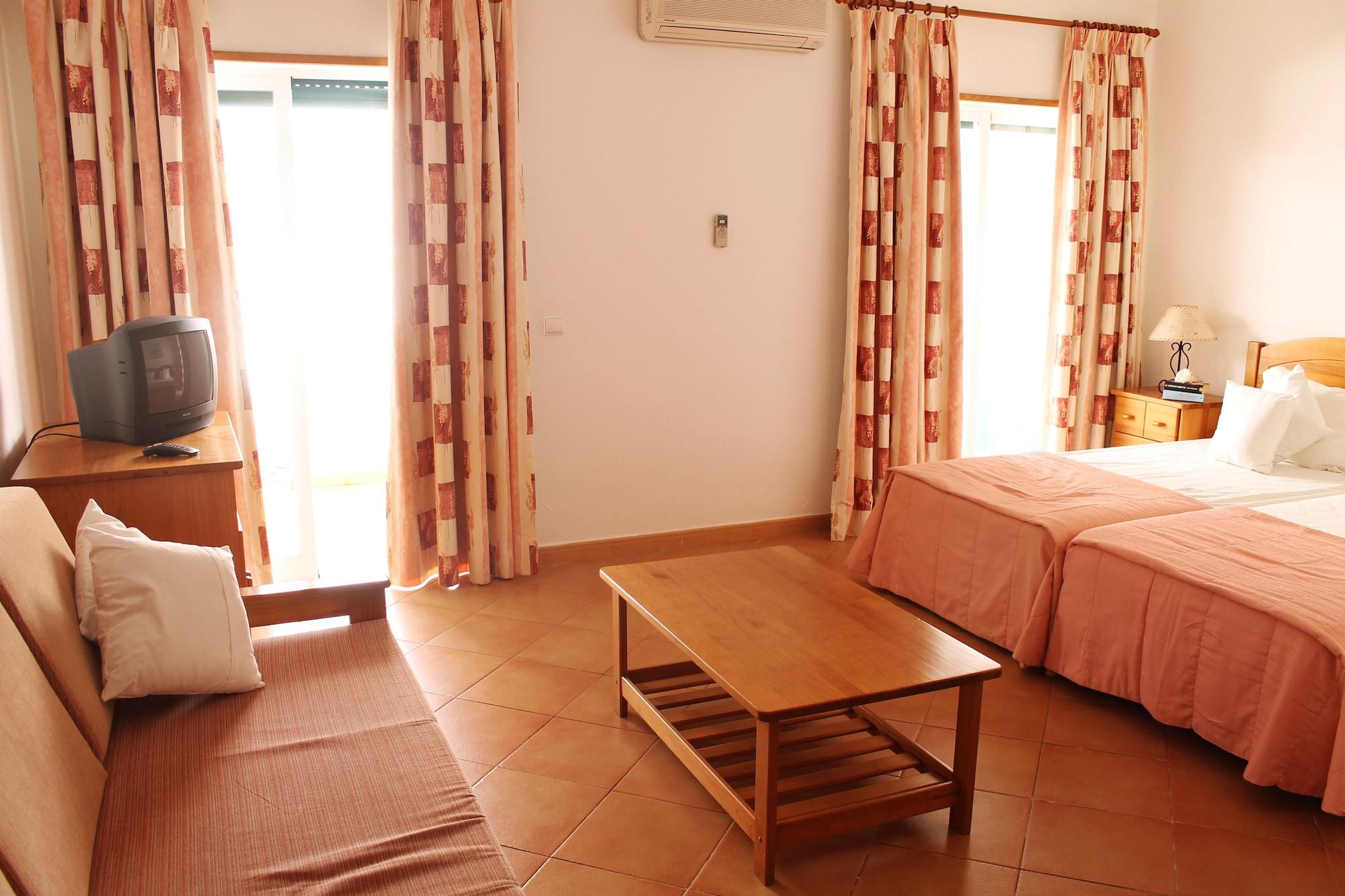 Oasis Beach Apartments Praia Da Luz Экстерьер фото