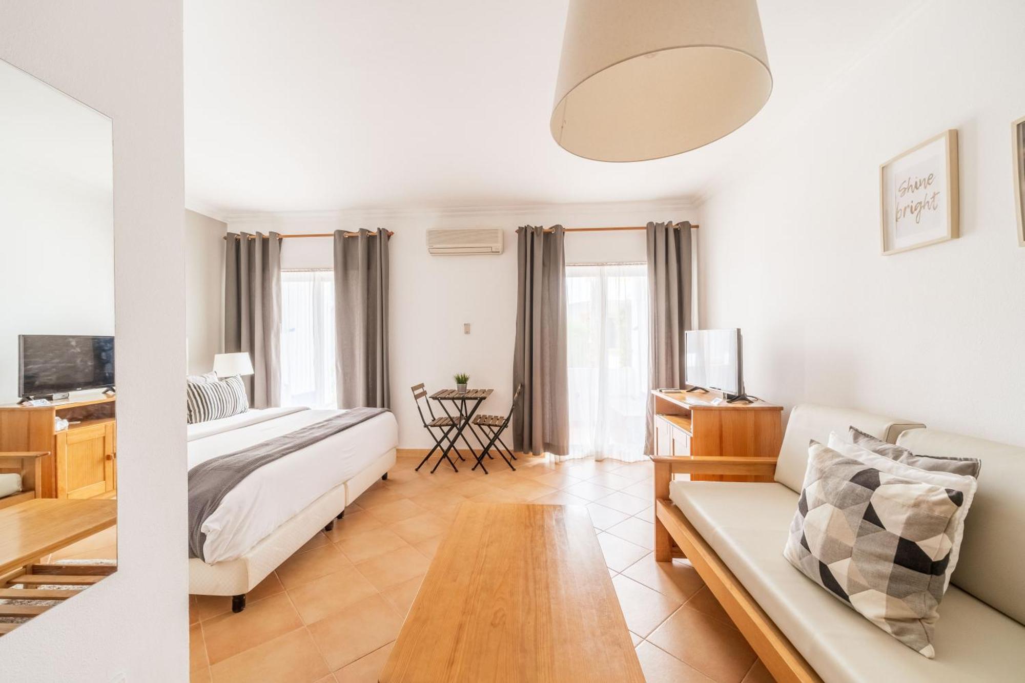 Oasis Beach Apartments Praia Da Luz Номер фото