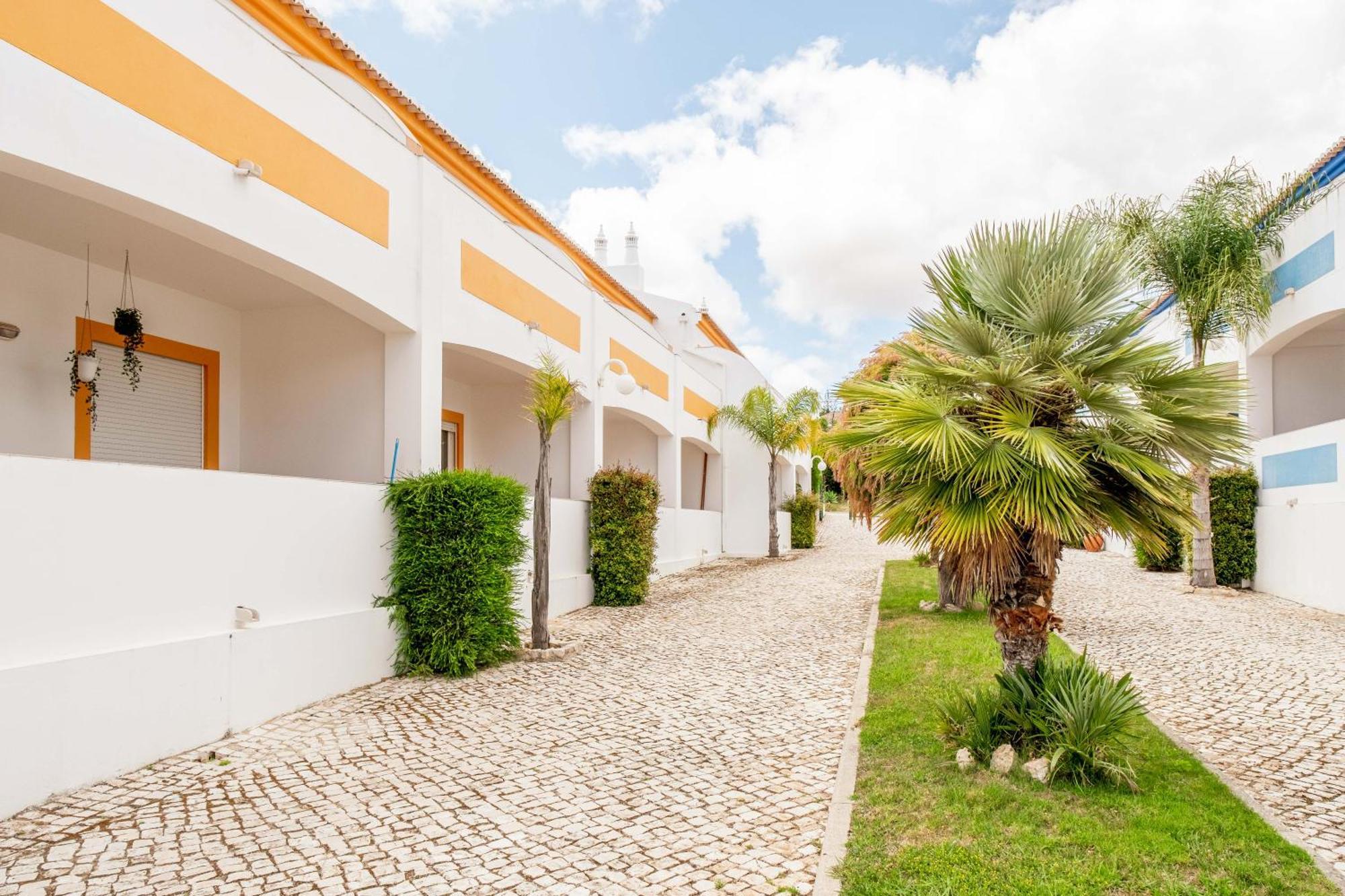 Oasis Beach Apartments Praia Da Luz Экстерьер фото